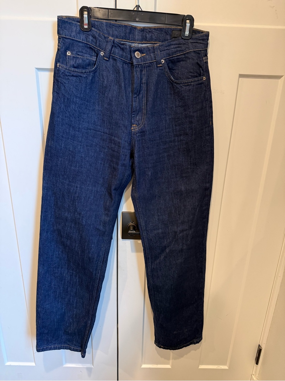 Zara High Rise Slim Straight Dark Indigo Jeans size 6. Like new.